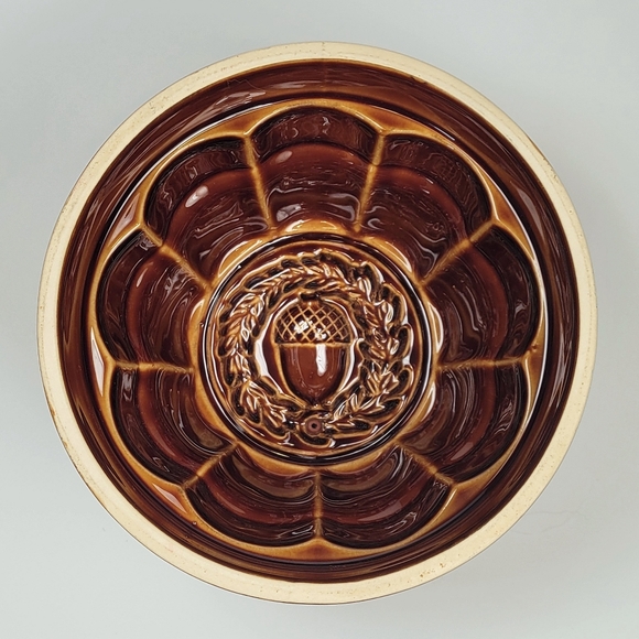 Williams Sonoma Brown Glazed Autumn Acorn Cranberry Jello Cake Dessert Mold - Picture 3 of 8